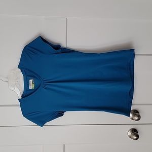 Magellan Outdoors teal blue athletic top, size M